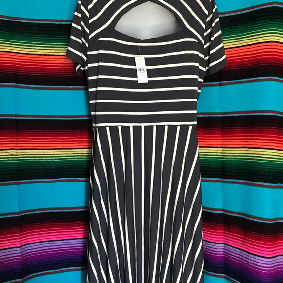 Brand New Dress “ LOFT “. Size 8 - Picture 2 of 4